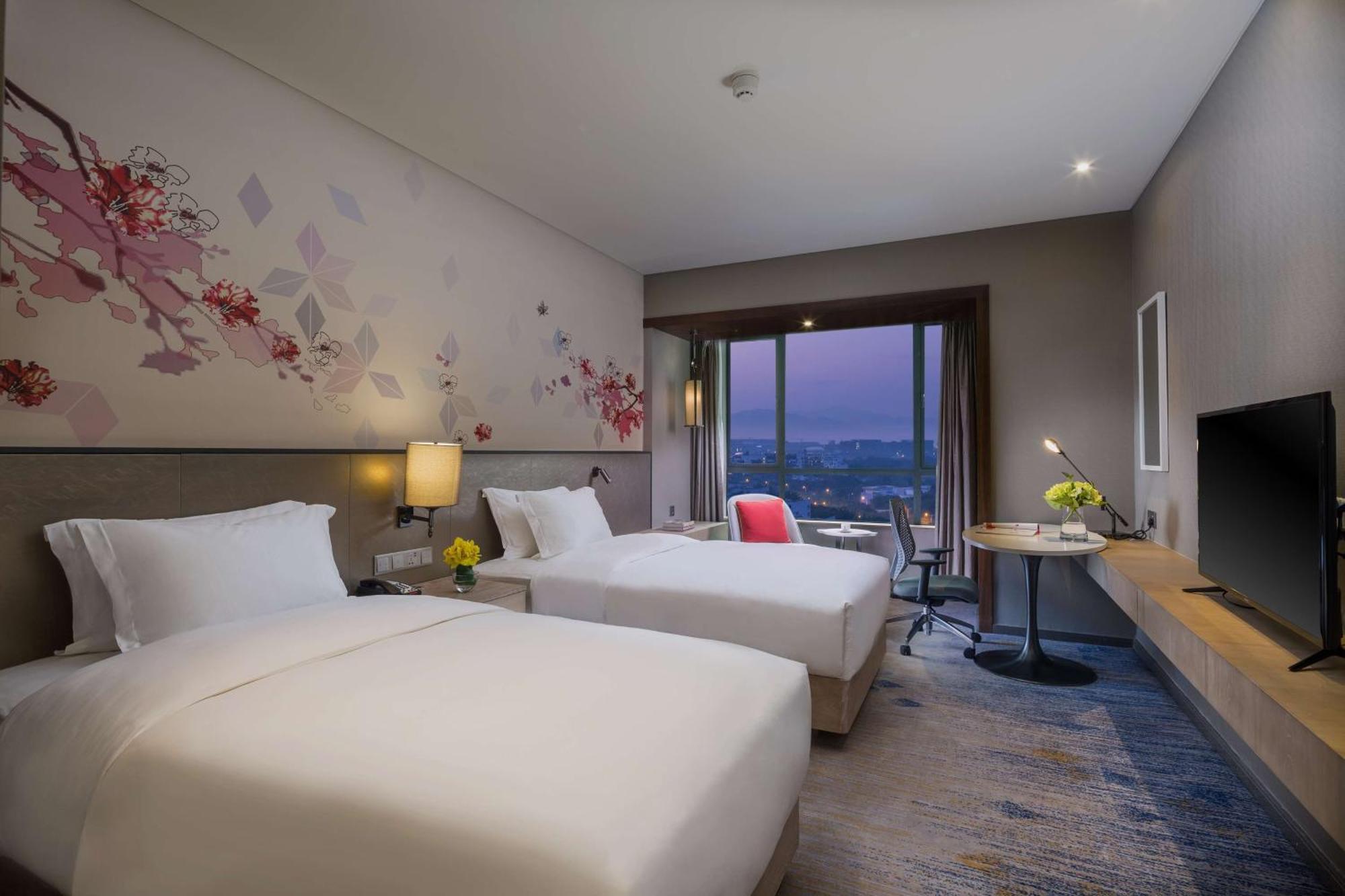 Hilton Garden Inn Zhongshan Guzhen Dış mekan fotoğraf